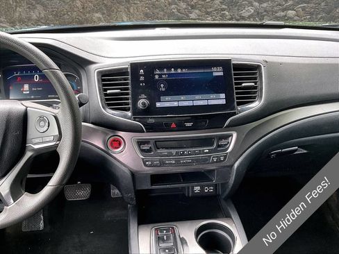 Used 2021 Honda Passport Sport image 4