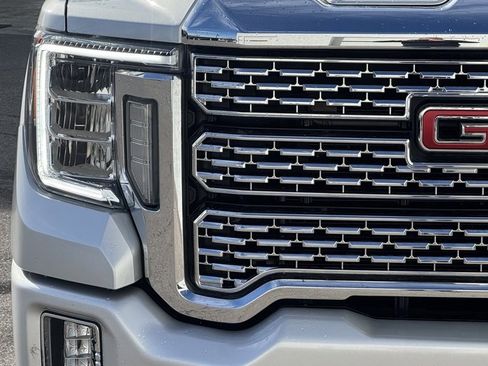 Used 2021 GMC Sierra 3500 Denali w/ Denali Ultimate Package image 5