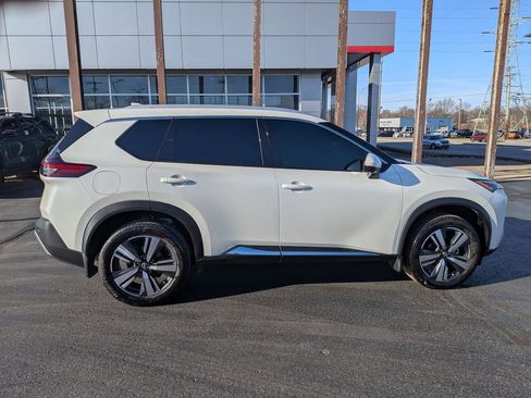 Used 2023 Nissan Rogue SL image 8