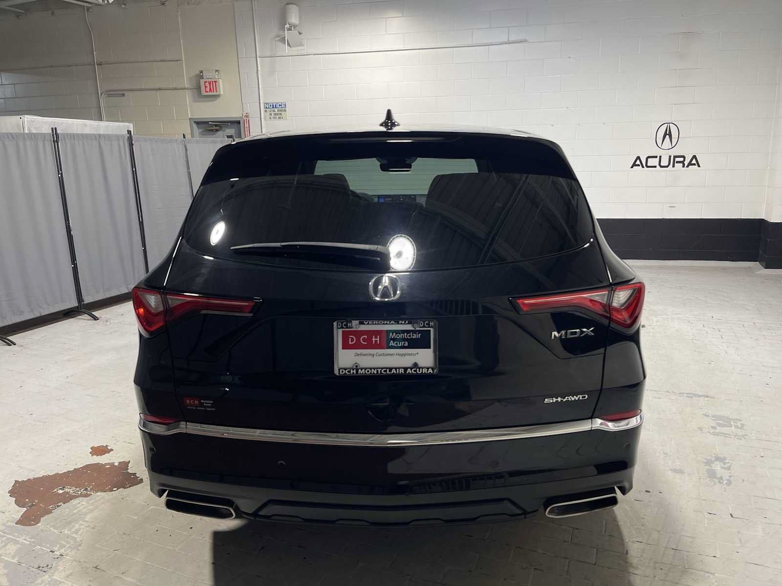 Used 2024 Acura MDX w/ Technology Package AWD/4WD image 5