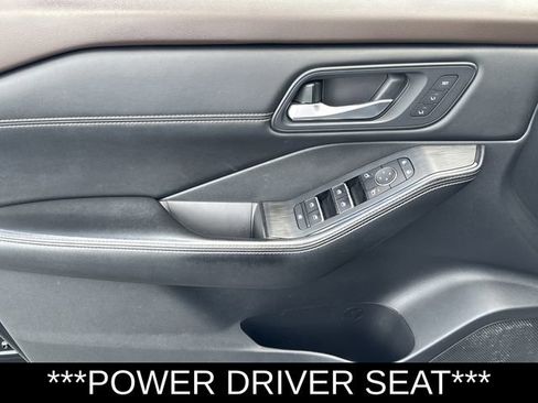Used 2023 Nissan Rogue SL w/ SL Premium Package AWD/4WD image 9