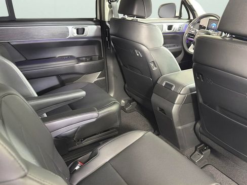 Used 2026 Hyundai Santa Fe Limited FWD image 35