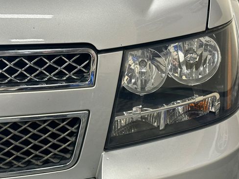 Used 2013 Chevrolet Avalanche LT w/ Suspension Package, Off-Road AWD/4WD image 46