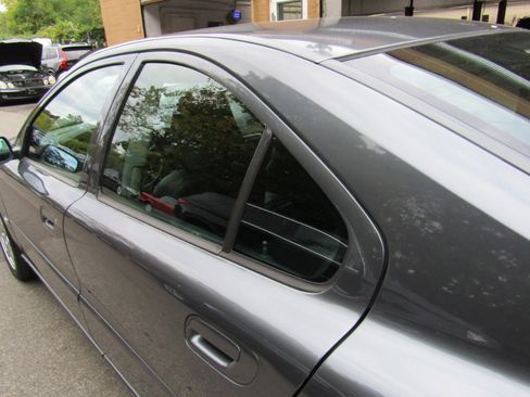 Used 2006 Volvo S60 2.5T image 7