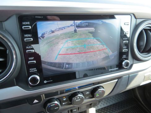 Used 2022 Toyota Tacoma SR5 w/ Technology Package image 23