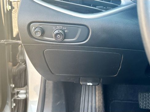 Used 2024 Chevrolet Malibu LT image 10