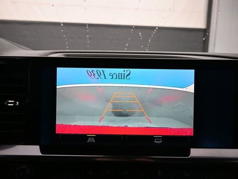 Used 2024 Chevrolet Silverado 1500 LT image 17