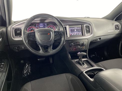 Used 2020 Dodge Charger SXT RWD image 17