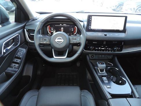 Used 2024 Nissan Rogue Platinum w/ Platinum Premium Package FWD image 26