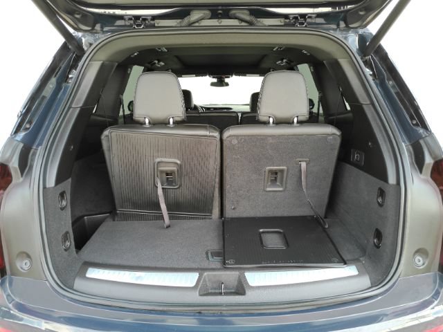 Used 2024 Cadillac XT6 Luxury w/ LPO, Floor Liner Package AWD/4WD image 25