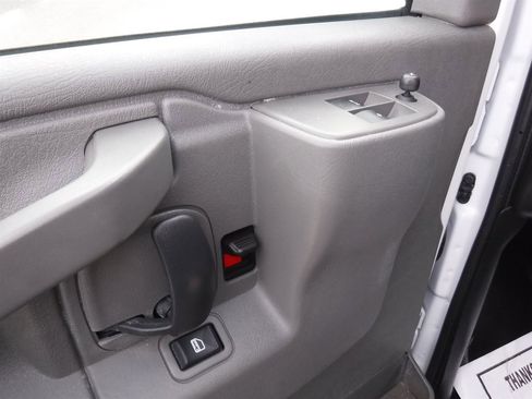 Used 2023 GMC Savana 2500 w/ Driver Convenience Package image 11