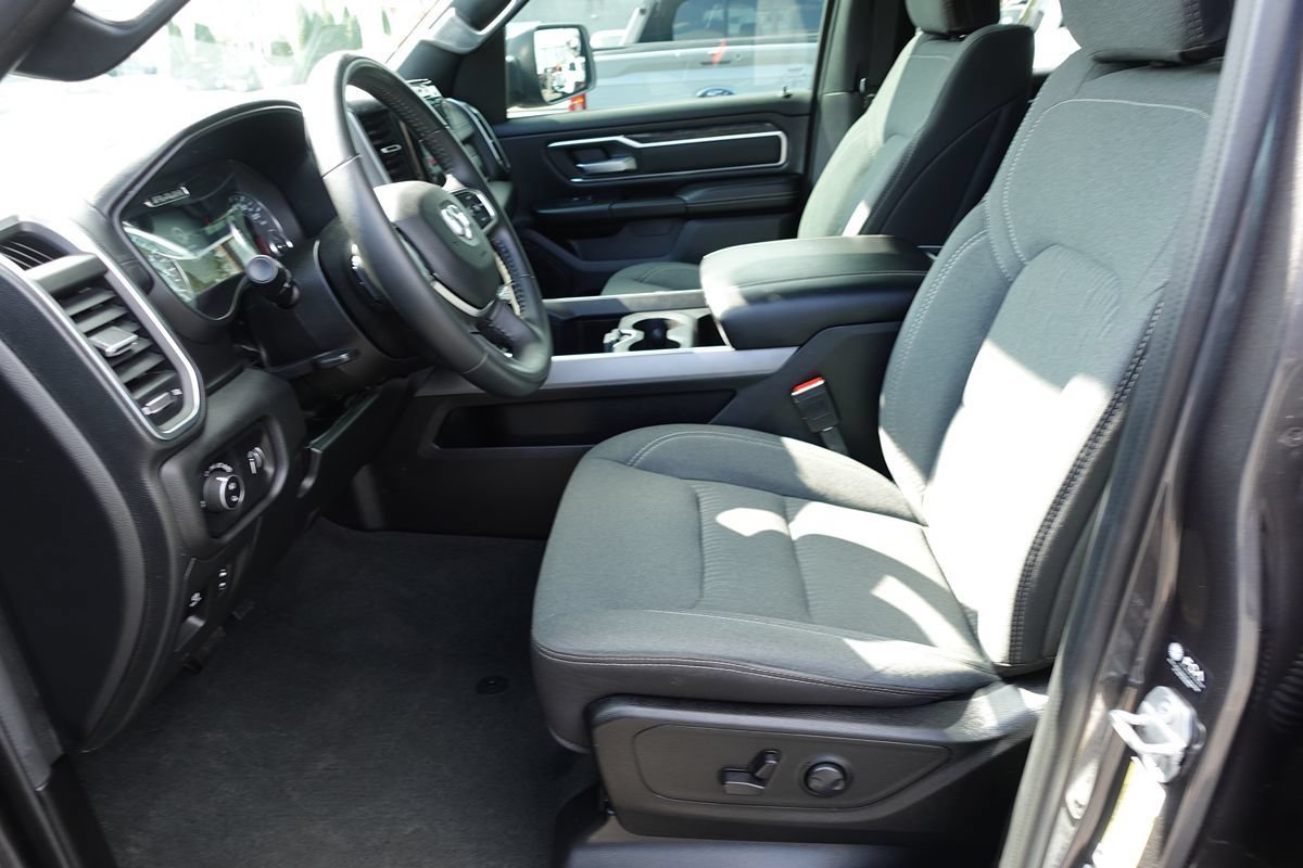 Used 2024 RAM 1500 Big Horn AWD/4WD image 19