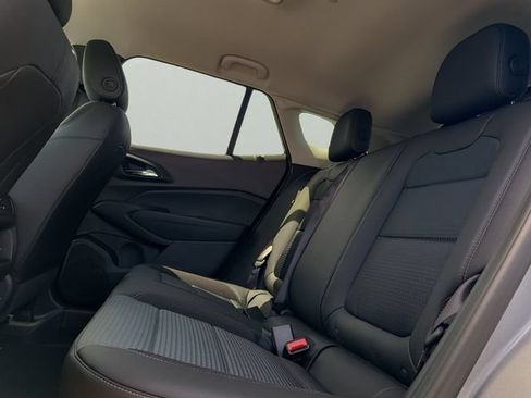 New 2026 Chevrolet Trax LT w/ Midnight Edition FWD image 12