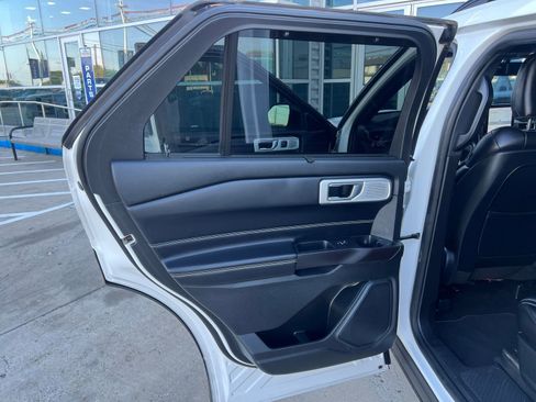 Used 2020 Ford Explorer ST w/ ST Street Pack AWD/4WD image 12