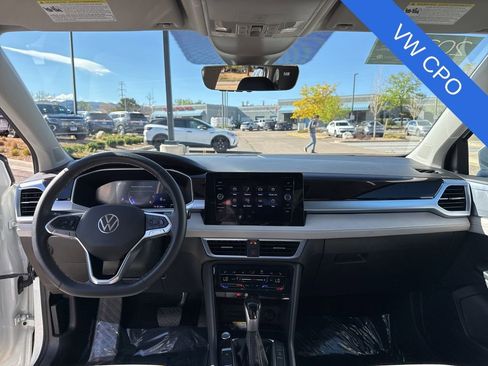 Used 2025 Volkswagen Taos SE image 13