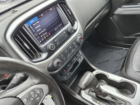 Used 2020 Chevrolet Colorado LT w/ Luxury Package AWD/4WD image 30
