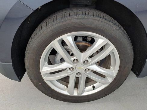 Used 2019 Chevrolet Equinox Premier FWD image 33