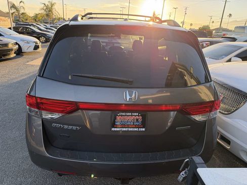 Used 2015 Honda Odyssey Touring Elite image 4