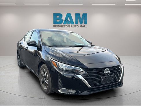 Used 2024 Nissan Sentra SV image 1