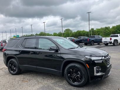 Used 2023 Chevrolet Traverse LS w/ Midnight/Sport Edition