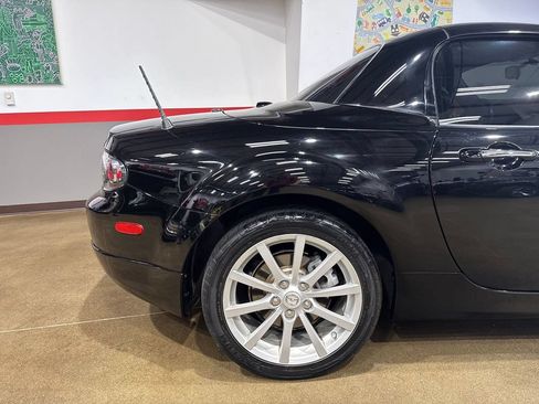 Used 2008 MAZDA MX-5 Miata Grand Touring w/ Premium Pkg RWD image 71