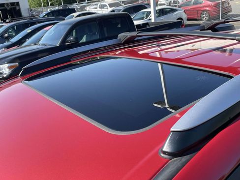 Used 2017 Toyota RAV4 XLE image 31