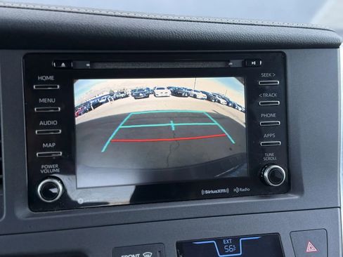 Used 2019 Toyota Sienna XLE image 36