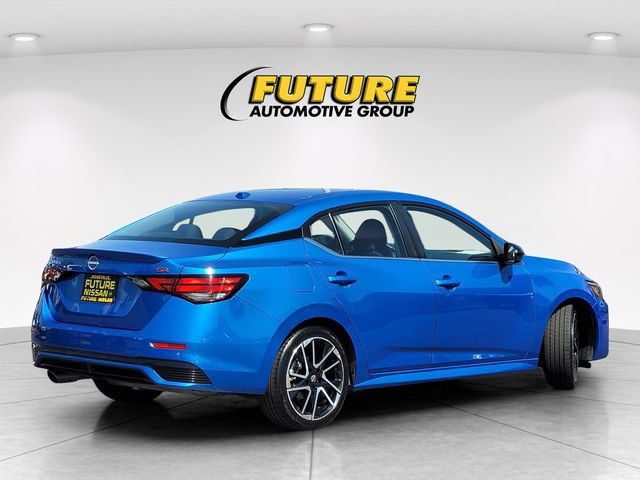 Certified 2025 Nissan Sentra SR FWD image 4