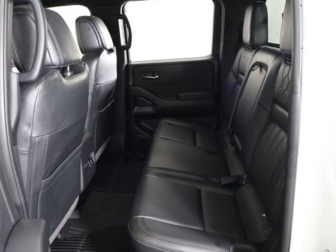Used 2022 Nissan Frontier PRO-4X w/ Pro-4X Premium Package AWD/4WD image 37