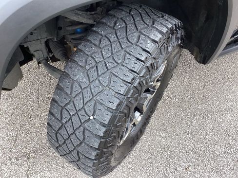 Used 2024 Chevrolet Colorado ZR2 w/ ZR2 Convenience Package III image 18