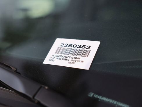 New 2026 Jeep Grand Wagoneer L 2WD image 37