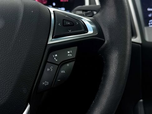 Used 2019 Ford Edge SEL w/ Equipment Group 201A AWD/4WD image 28