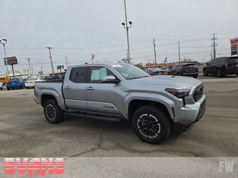 Certified 2026 Toyota Tacoma TRD Sport image 2