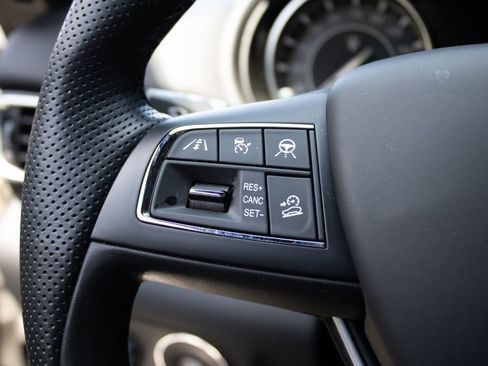 Used 2023 Maserati Levante GT image 9