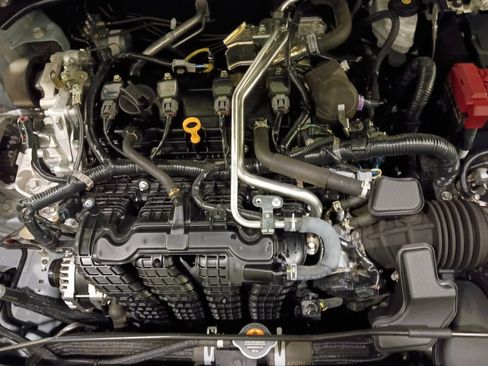 Used 2024 Nissan Altima 2.5 SR w/ SR Premium Package FWD image 16
