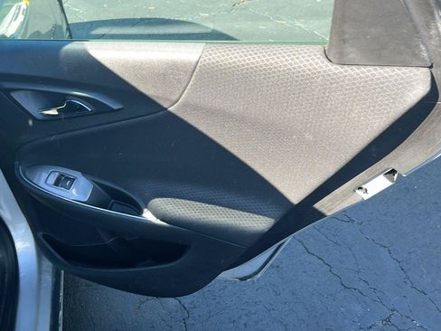 Used 2019 Chevrolet Malibu LT FWD image 26