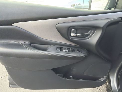 Used 2023 Nissan Murano S FWD image 21