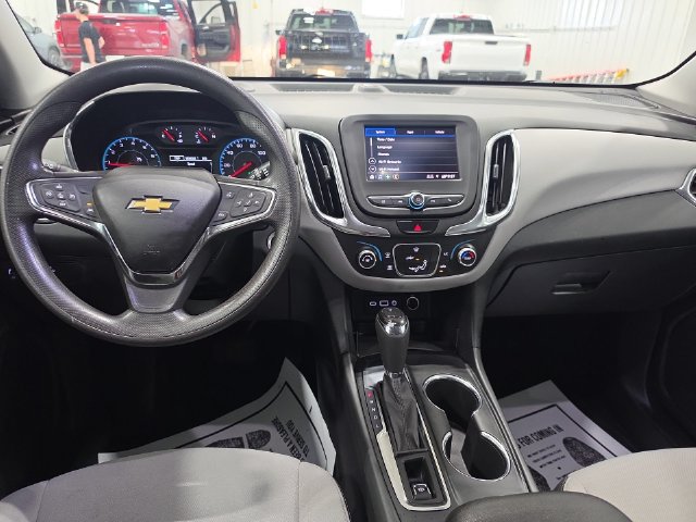 Used 2020 Chevrolet Equinox LS FWD image 9