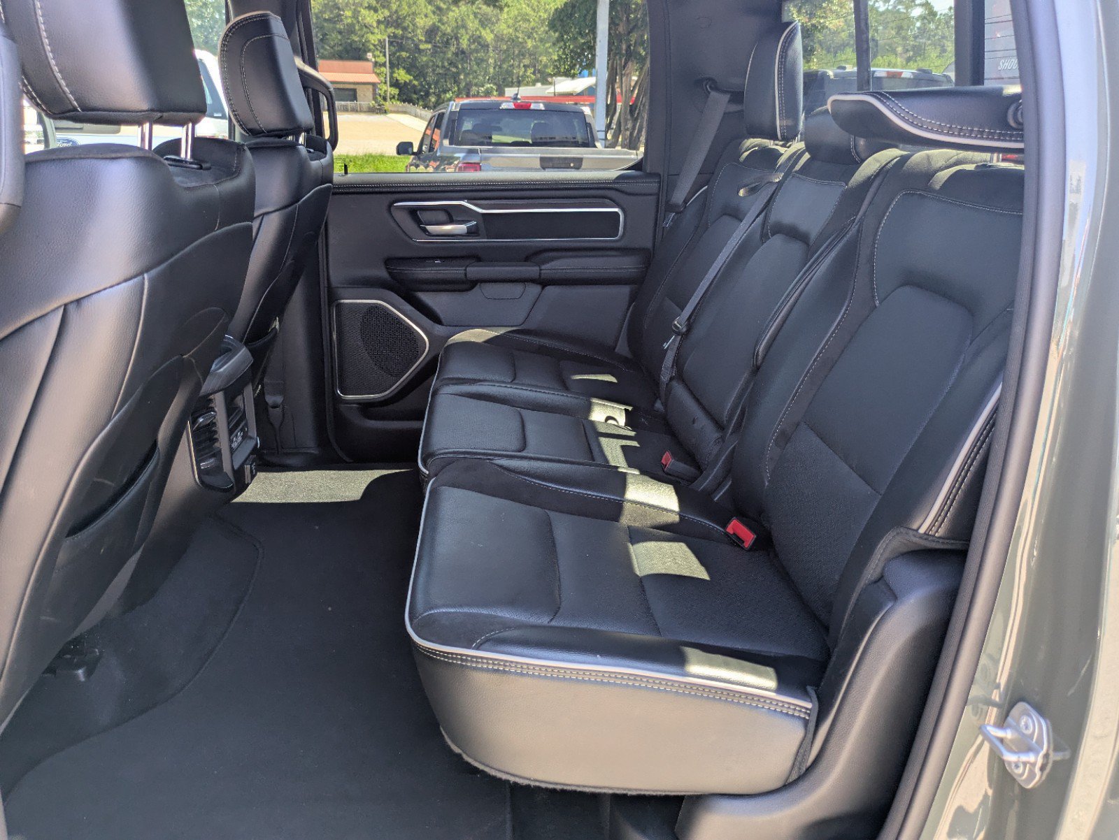 Used 2026 RAM 1500 Laramie AWD/4WD image 14