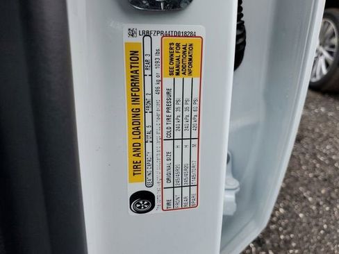 New 2026 Buick Envision Sport Touring image 32