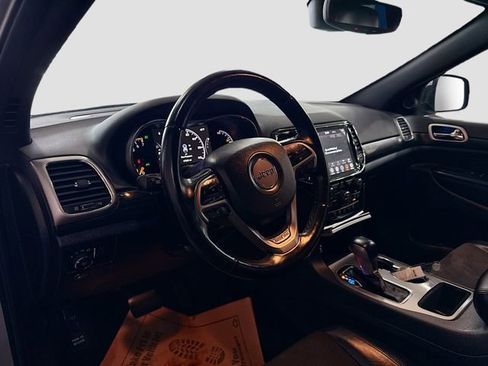 Used 2020 Jeep Grand Cherokee Altitude image 10