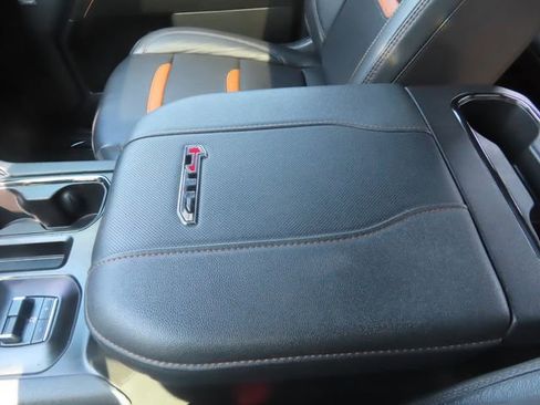 Used 2024 GMC Sierra 2500 AT4 w/ AT4 Premium Plus Package image 38