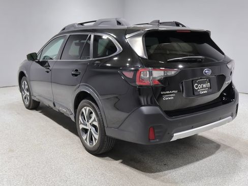 Used 2022 Subaru Outback Limited AWD/4WD image 5