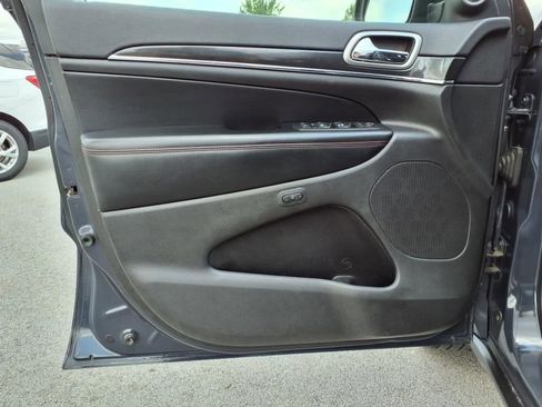 Used 2017 Jeep Grand Cherokee Trailhawk image 24