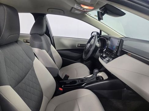 Used 2022 Toyota Corolla LE image 14