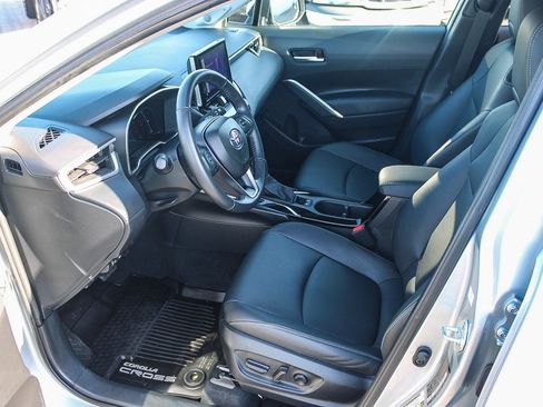 Certified 2023 Toyota Corolla Cross XLE w/ Convenience Package AWD/4WD image 18