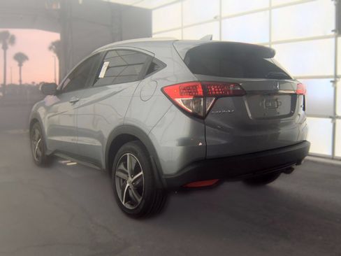 Used 2022 Honda HR-V EX image 2