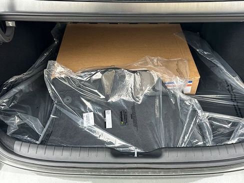 New 2026 Hyundai Elantra Sport image 5