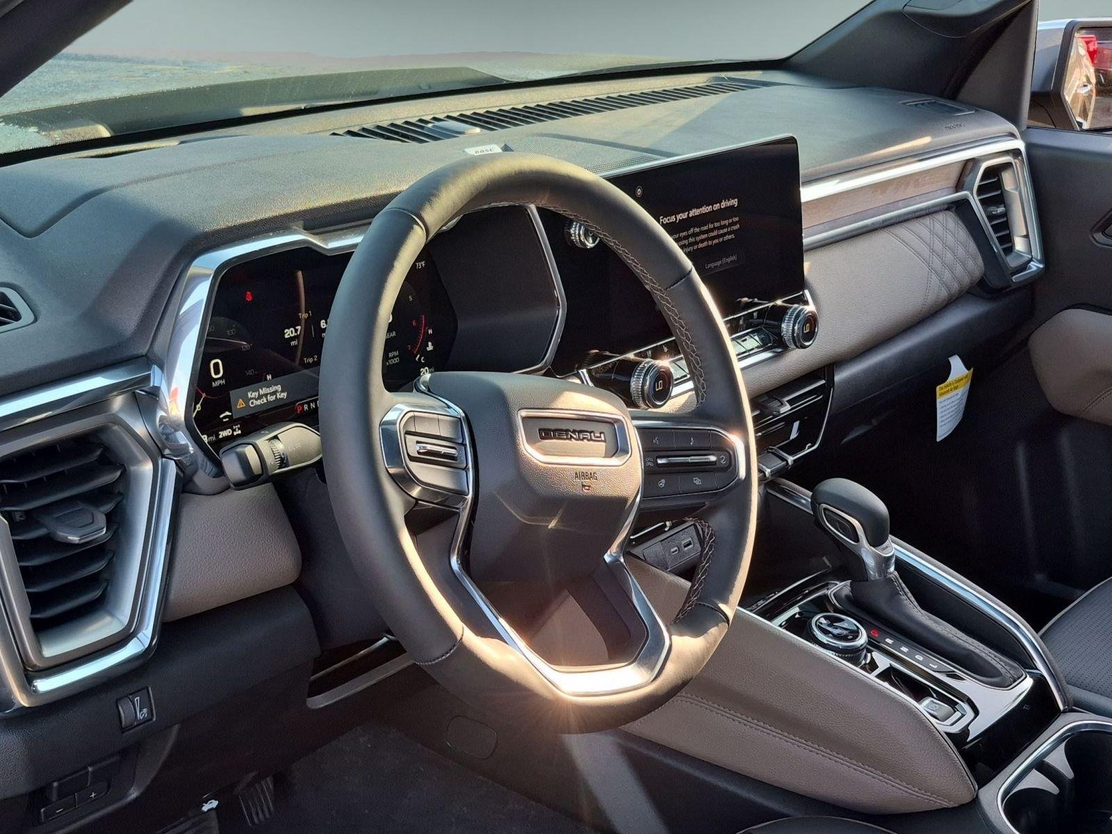 New 2026 GMC Canyon Denali AWD/4WD image 9