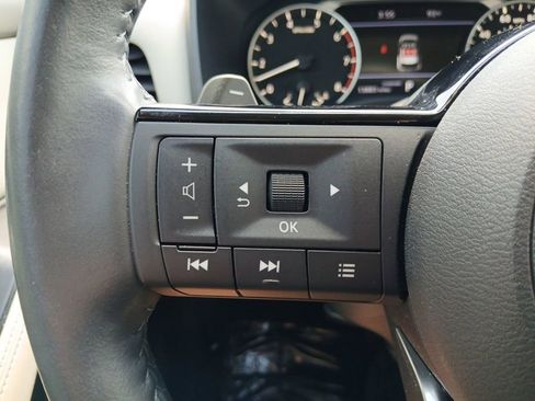 Used 2023 Nissan Rogue SL w/ SL Premium Package FWD image 17